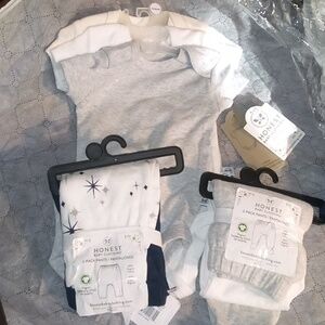 Bundled For U 100% Organic Honest Baby; Onesies, Footed & Footless Harem Pants